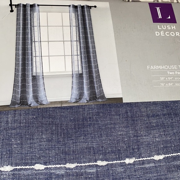 Lush Decor Farmhouse Textured Panels - Picture 2 of 7